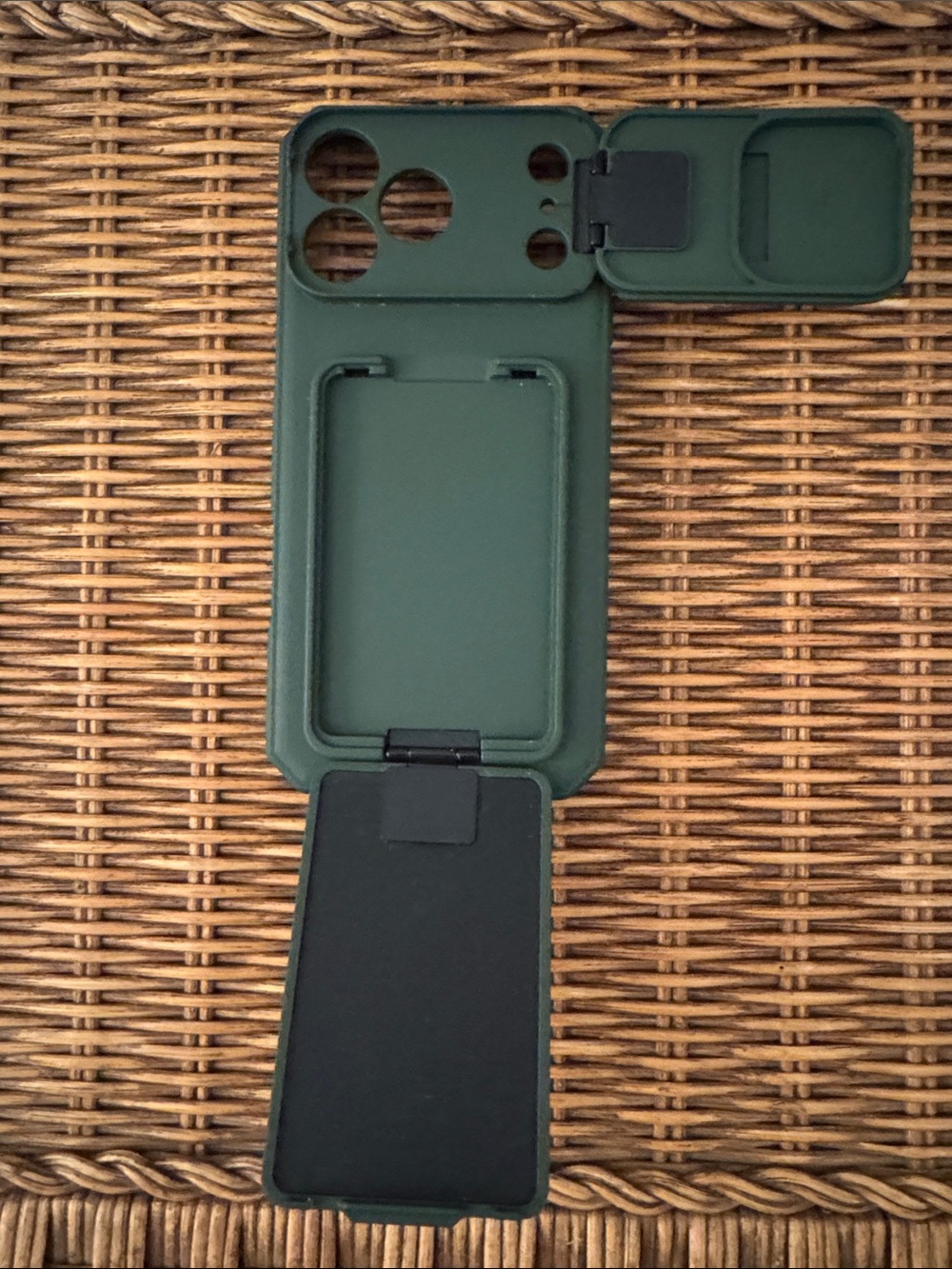 Discover Innovation iPhone 15 Pro Max Case - Picture 4 of 5